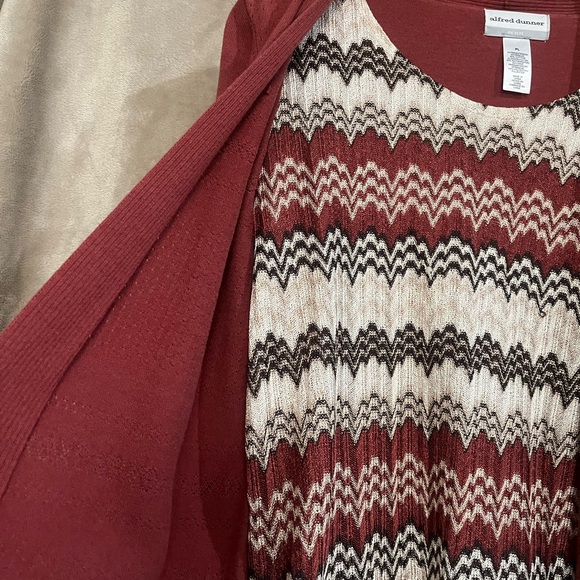 ALFRED DUNNER PETITE TWO IN ONE TOP - Picture 8 of 16